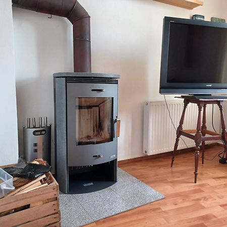 Ehemalige Bibliothek Apartment Fuer 2 Mit Kueche Kamin Netflix Parken Und Hofladen Steinhofel Zewnętrze zdjęcie